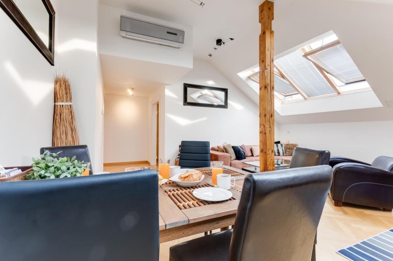 Apartamento Jt's Bílkova Str. *