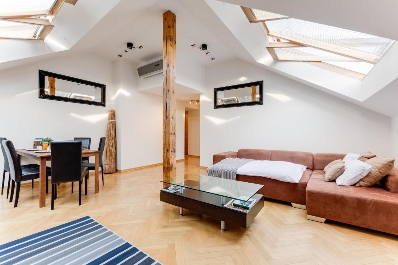 Apartment Jt's Bilkova Str. Prag